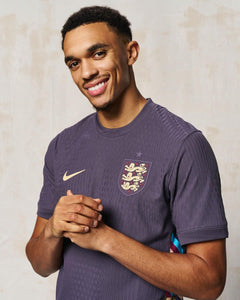 England Away 24/25 (ON-HAND)