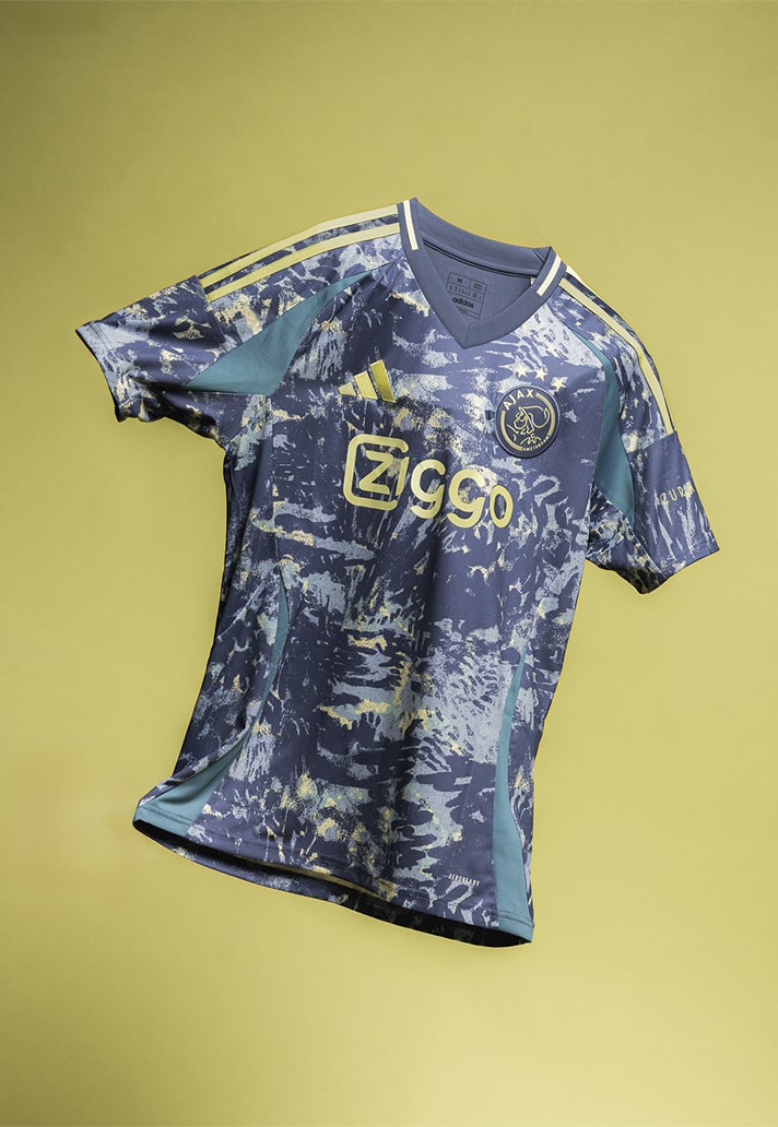 Ajax Away 24/25