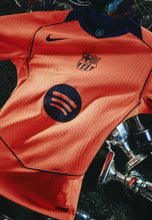 Load image into Gallery viewer, Barca Third 25/26

