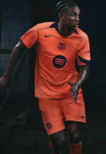 Load image into Gallery viewer, Barca Third 25/26
