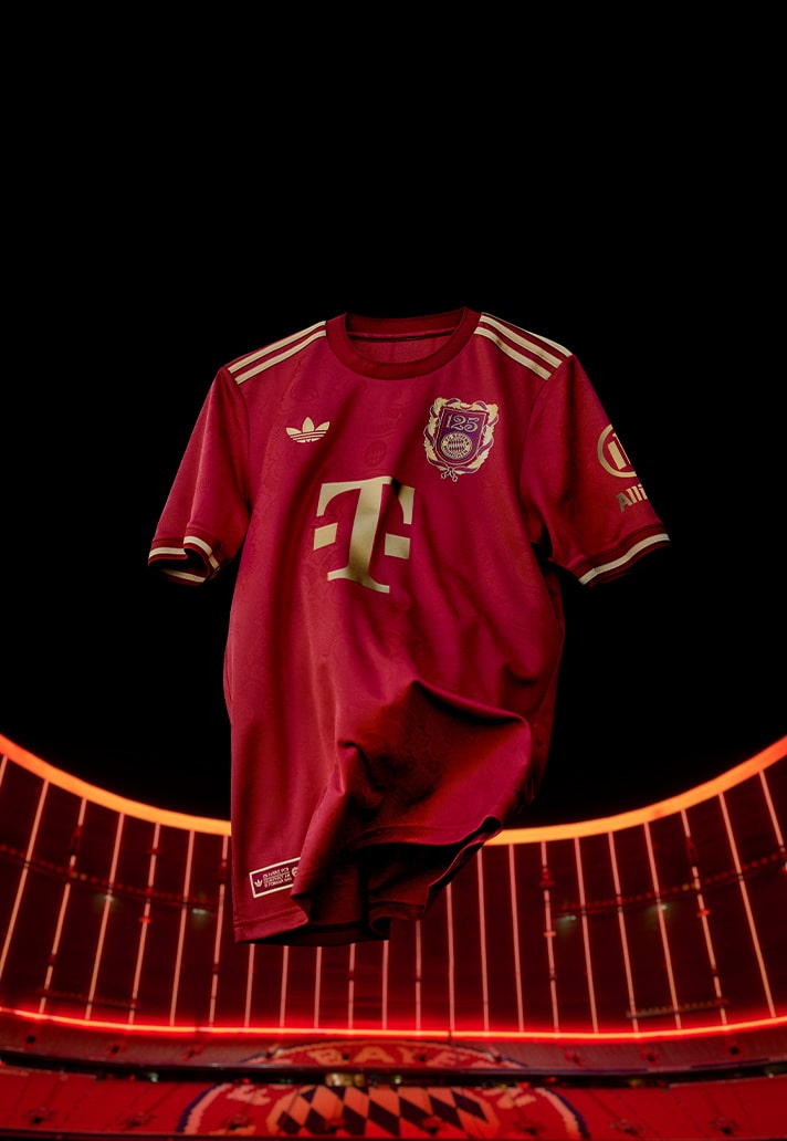 Bayern Munich 125th Anniversary Red Special Edition – Downfield
