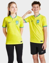 Load image into Gallery viewer, Brazil Home 22/23 (Kid&#39;s Size) (ON-HAND)
