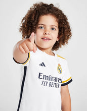 Load image into Gallery viewer, Real Madrid Home 23/24 (Kid&#39;s Size)
