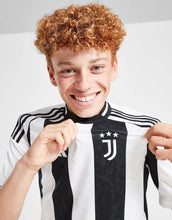 Load image into Gallery viewer, Juventus Home 24/25 (Kid&#39;s Size)
