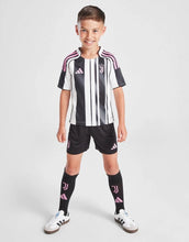 Load image into Gallery viewer, Juventus Home 25/26 (Kid&#39;s Size)
