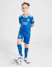 Load image into Gallery viewer, Real Madrid Third 25/26 (Kid&#39;s Size)
