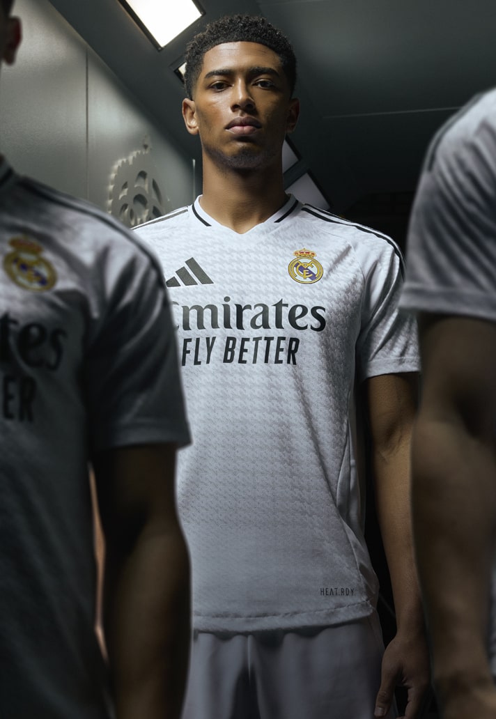 Real Madrid Home 24/25 (ON-HAND)