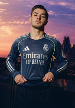 Load image into Gallery viewer, Real Madrid Away Long Sleeves 25/26
