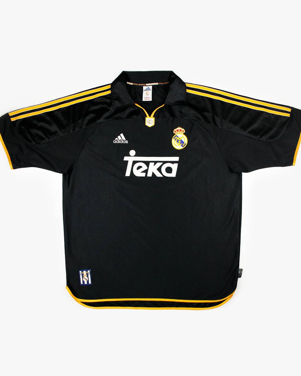 Real Madrid Away 99/00 Retro – Downfield