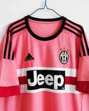 Load image into Gallery viewer, Juventus Away 15/16 Retro
